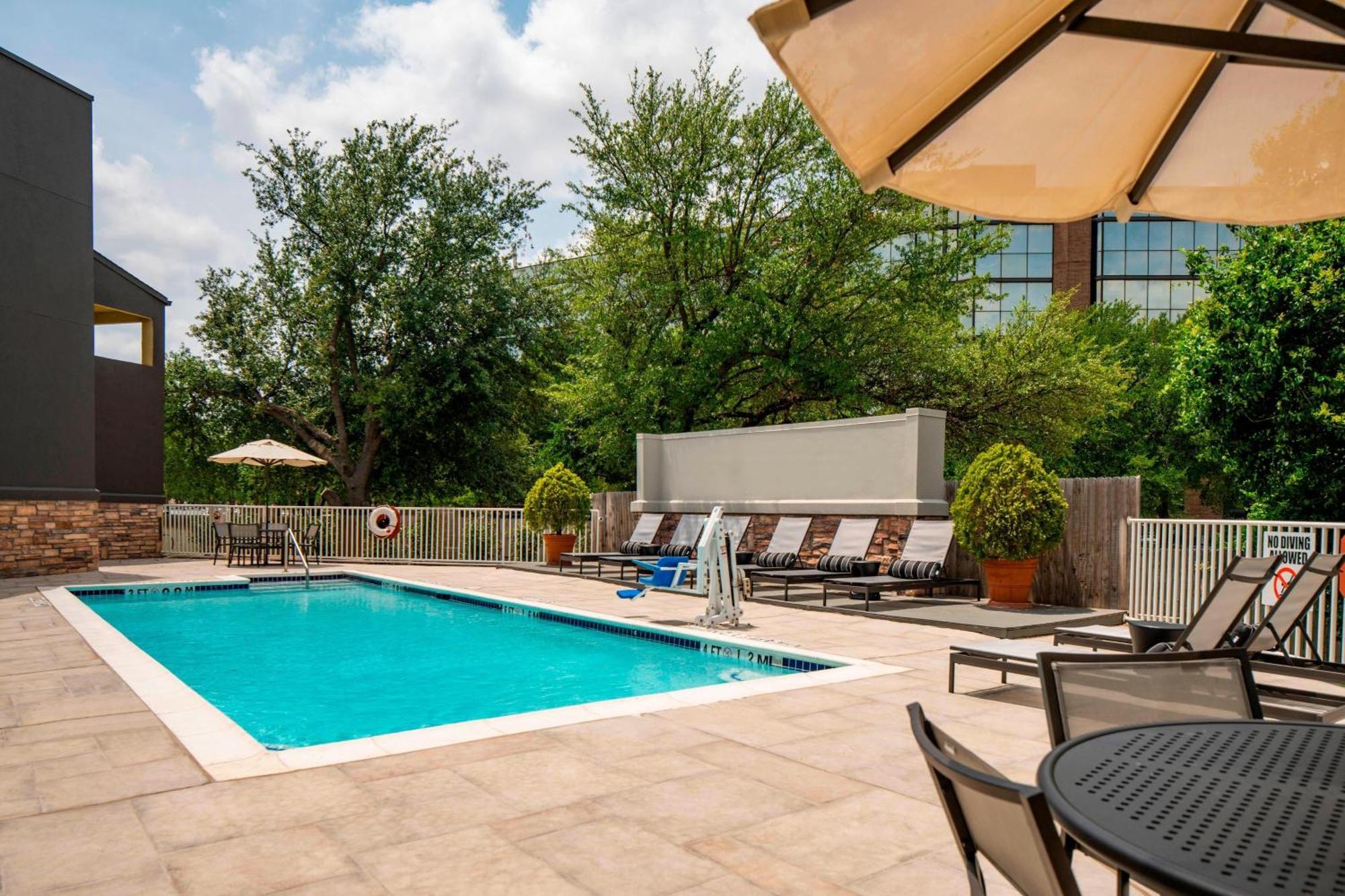 Four Points By Sheraton Dallas Arlington Entertainment District Esterno foto