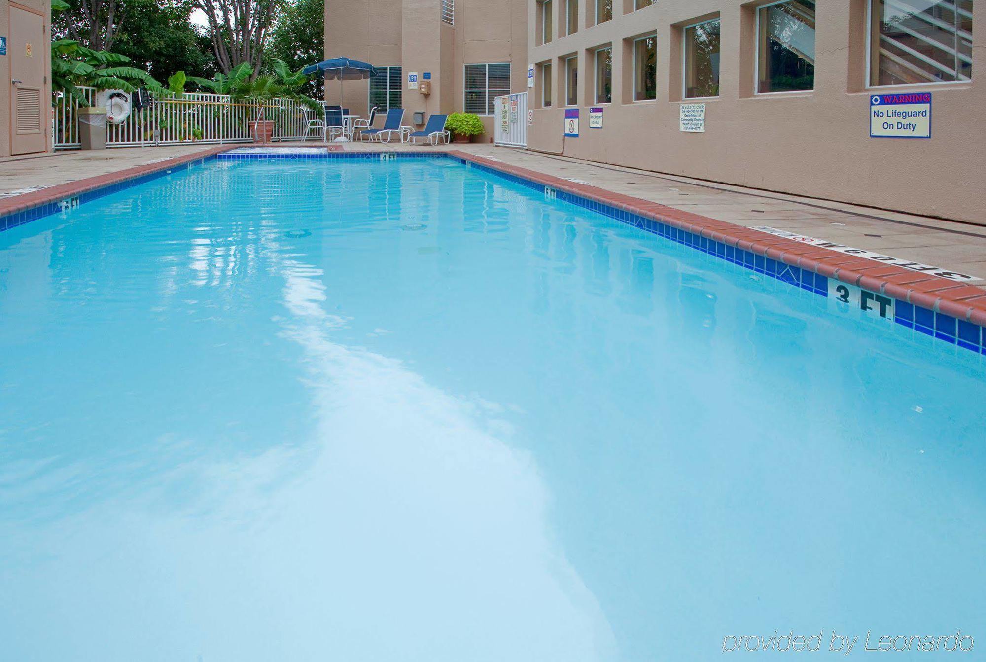 Four Points By Sheraton Dallas Arlington Entertainment District Servizi foto