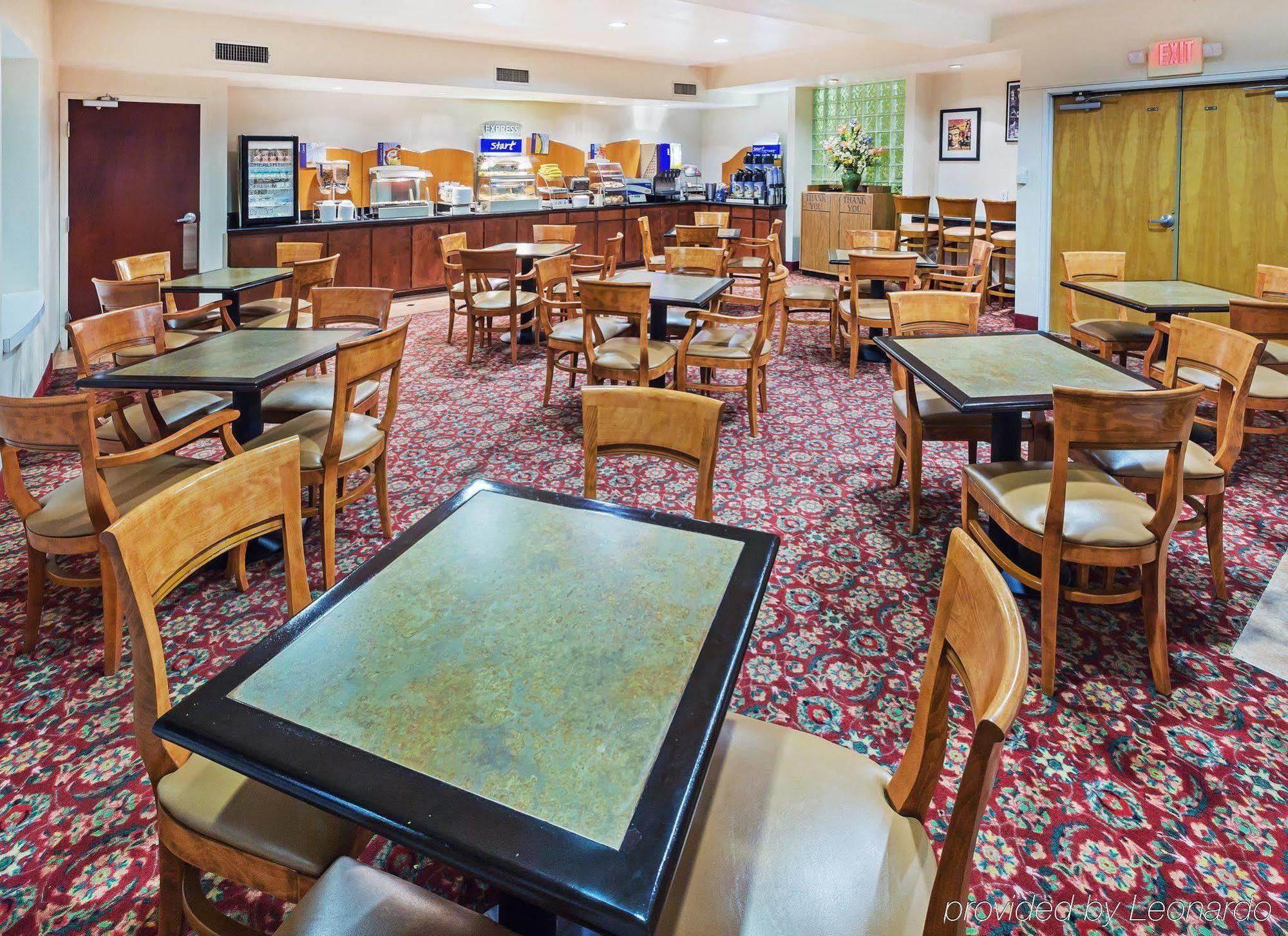 Four Points By Sheraton Dallas Arlington Entertainment District Esterno foto